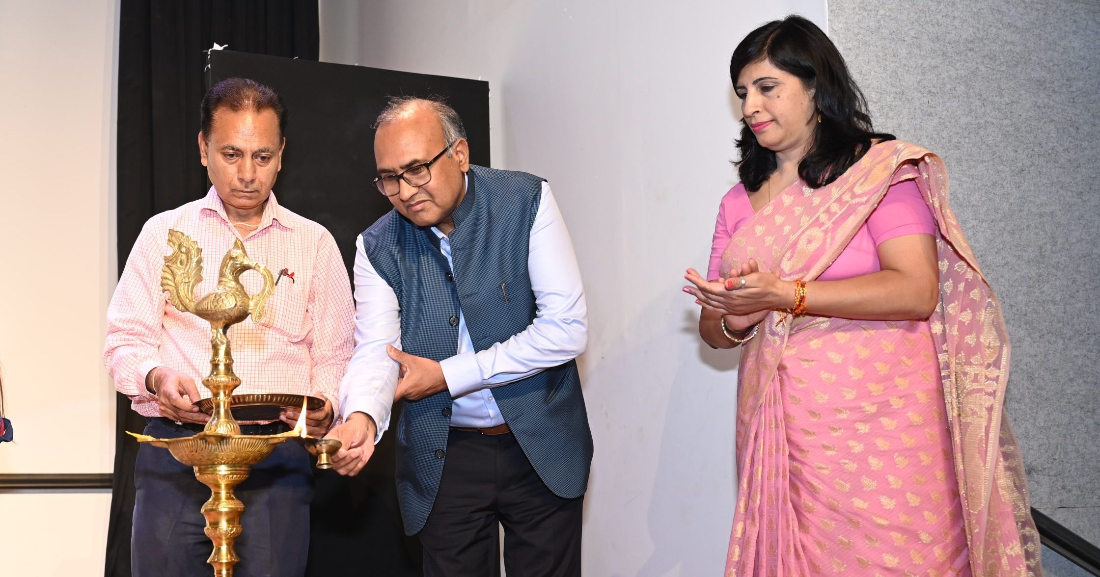 Director, National School of Drama, Prof. (Dr.) R.C.Gour and Prof. (Dr.) Richa Kamobj inaugurating the Children Theatre Festival organized by Udaan-The Center of Theatre ARt & Child Development